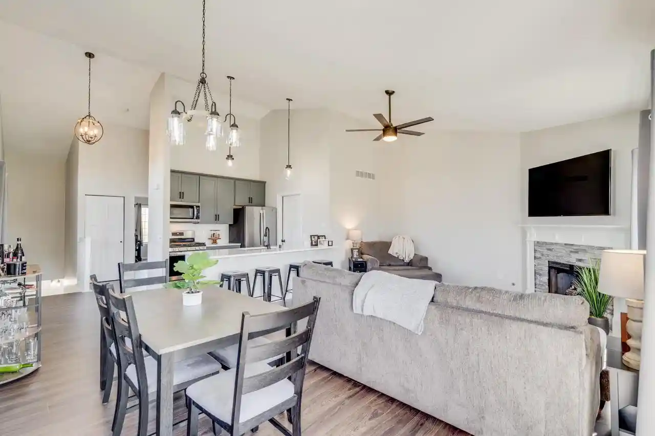 Listing Photo 5 - Condo for sale in building located at 754 Geneva National Ave N, Lake Geneva, WI 53147 - Unit #6-12