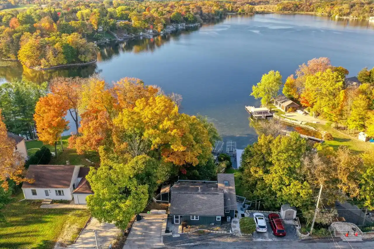 Single family home for sale at W288n8053 Park Dr, Hartland, WI 53029 | MLS# 1986039