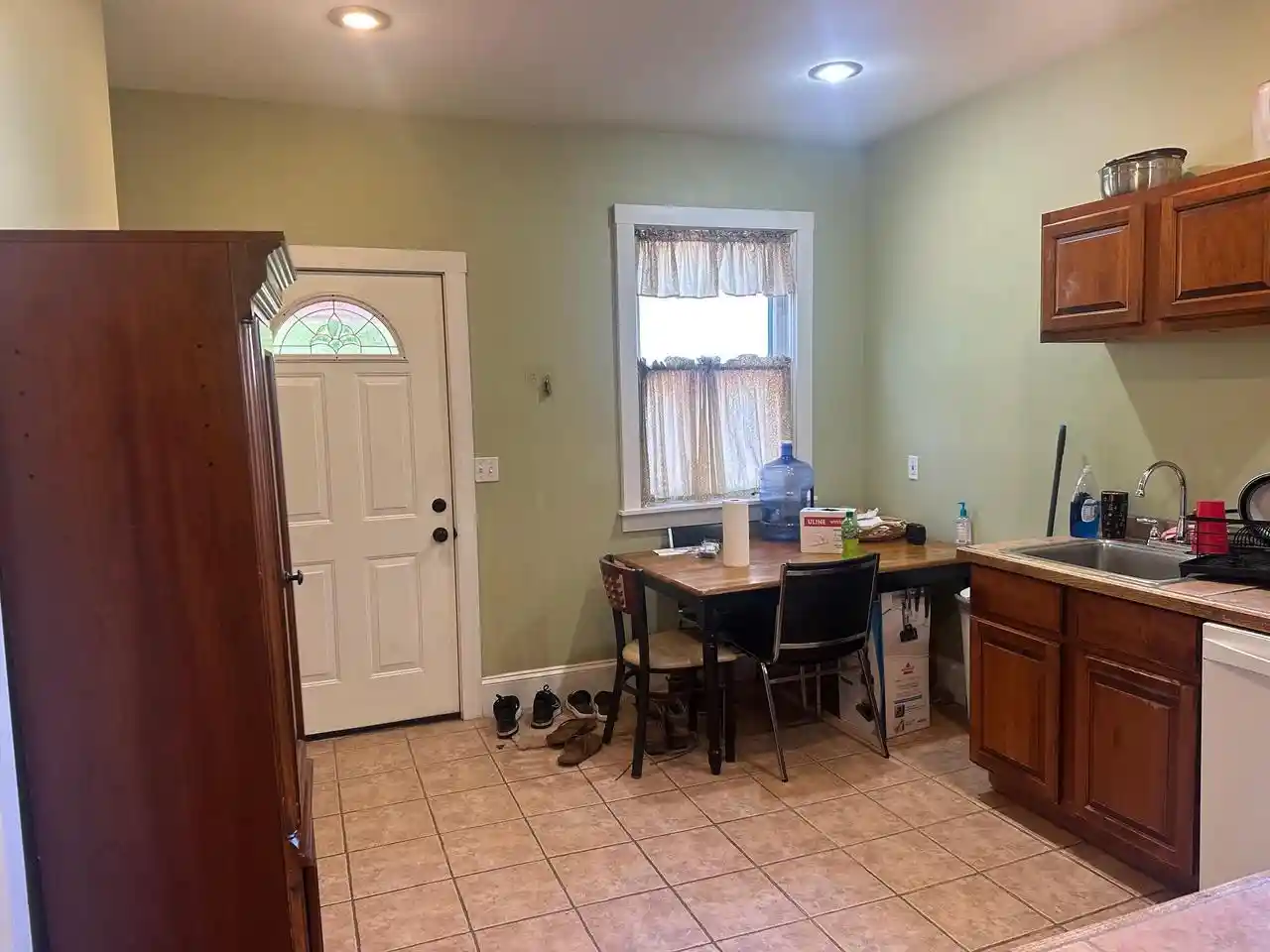 Photo 1 of Single family home for sale at 626 Center St, Lake Geneva, WI 53147 | MLS# 1986041 | Listing updated on 2026-10-24