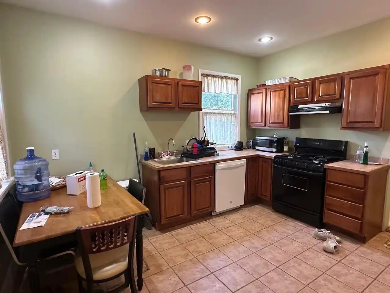 Photo 2 of Single family home for sale at 626 Center St, Lake Geneva, WI 53147 | MLS# 1986041 | Listing updated on 2026-10-24