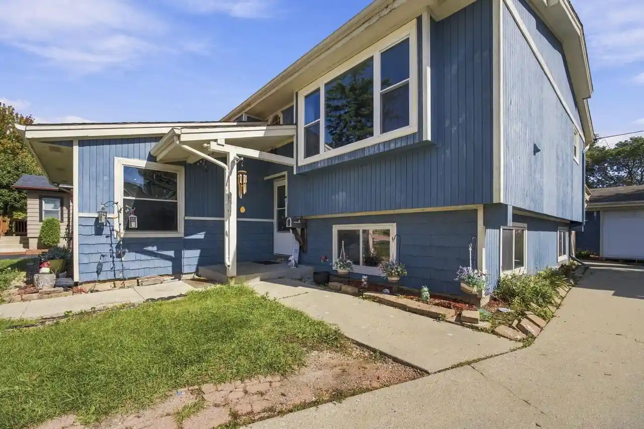 Photo 1 of Single family home for sale at 1336 S 92nd Street, Milwaukee, WI 53214 | MLS# 1986047 | Listing updated on 2026-10-27