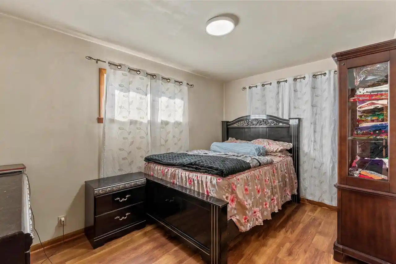 Photo 3 of Single family home for sale at 4901 W Howard Ave, Milwaukee, WI 53220 | MLS# 1986053 | Listing updated on 2026-10-23