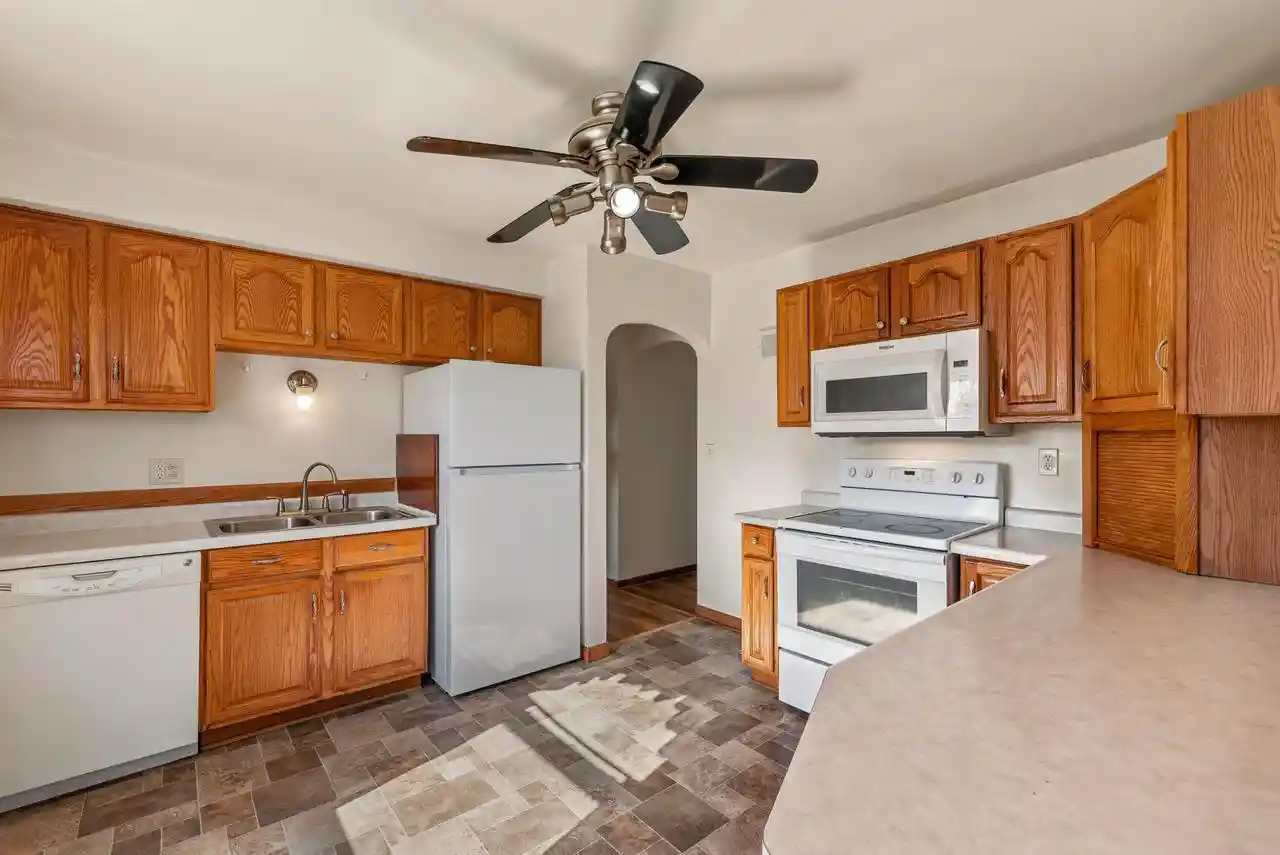 Photo 18 of Single family home for sale at 4901 W Howard Ave, Milwaukee, WI 53220 | MLS# 1986053 | Listing updated on 2026-10-23