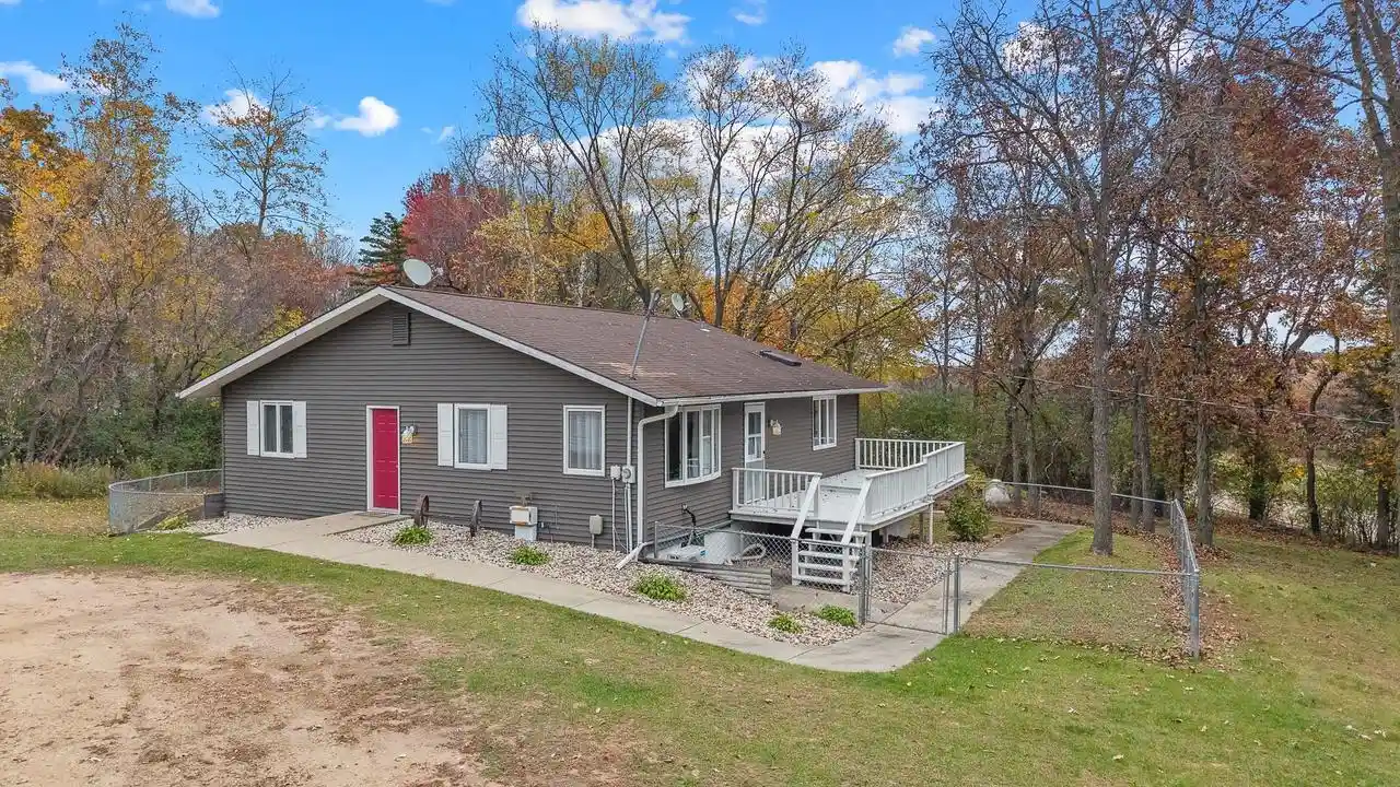 Single family home for sale at E12512 County Rd T, Baraboo, WI 53913 | MLS# 2035284