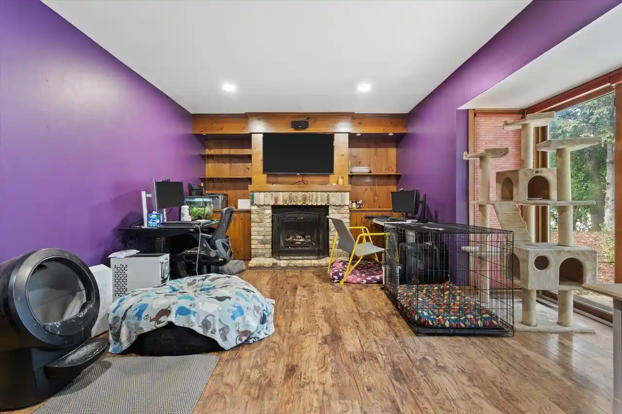 Photo 1 of Single family home for sale at 1825 Wolf Rd, Waukesha, WI 53186 | MLS# 1986076 | Listing updated on 2026-10-28