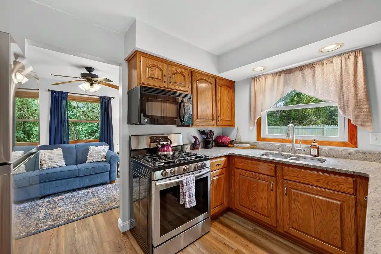 Photo 1 of Single family home for sale at 7520 S Chapel Hl Dr, Franklin, WI 53132 | MLS# 1986085 | Listing updated on 2026-10-28