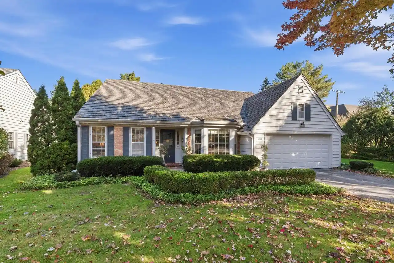 Condo for sale at 1410 W Westport Cir, Mequon, WI 53092 | MLS# 1986087