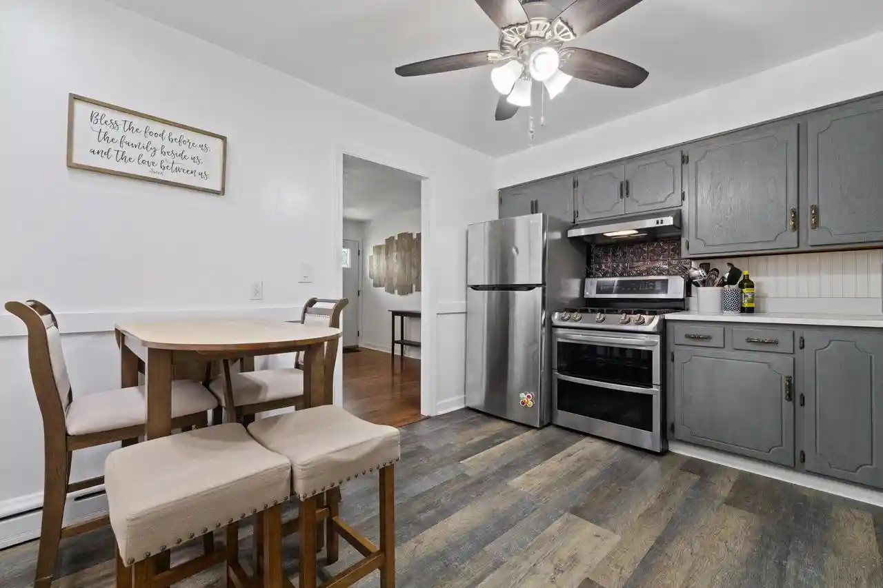 Photo 2 of Single family home for sale at 942 Carey St, Lake Geneva, WI 53147 | MLS# 1986105 | Listing updated on 2026-10-25