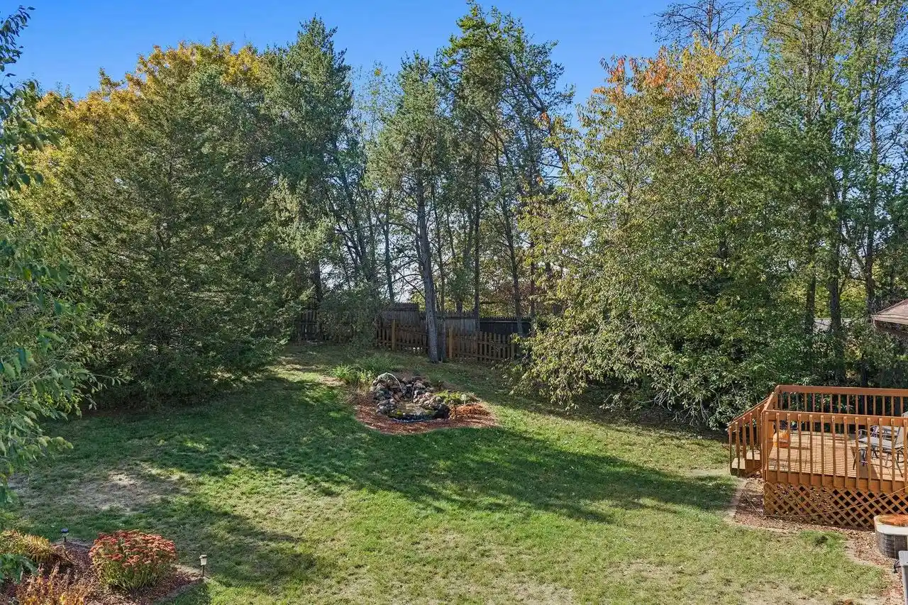 Photo 4 of Single family home for sale at 23 Barbara Ann Dr, Reedsburg, WI 53959 | MLS# 2035335 | Listing updated on 2026-10-26