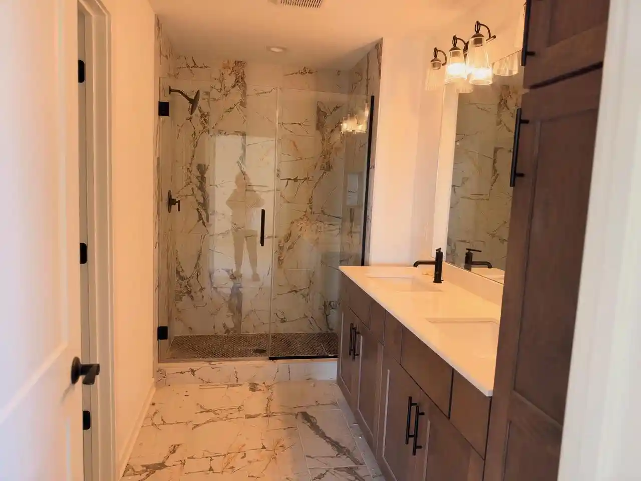 Photo 4 of Single family home for sale at 3716 Oakmont Trl, Waukesha, WI 53188 | MLS# 1986118 | Listing updated on 2026-10-25