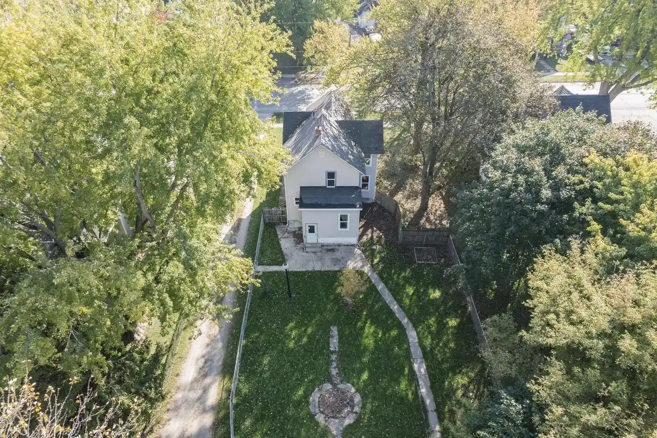 Photo 3 of Single family home for sale at 210 N Main St, Reeseville, WI 53579 | MLS# 1986126 | Listing updated on 2026-10-25