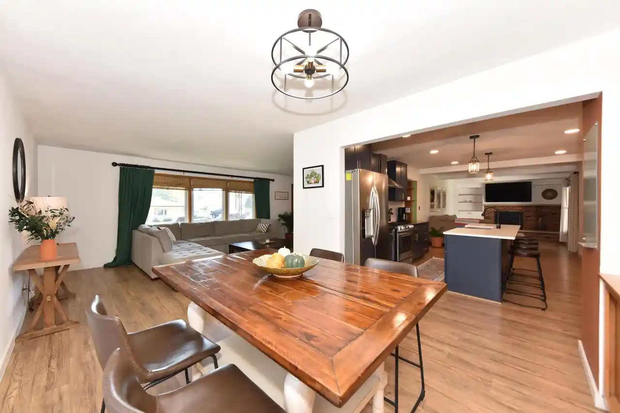 Photo 4 of Single family home for sale at 5159 S 19th Street, Milwaukee, WI 53221 | MLS# 1986137 | Listing updated on 2026-10-26