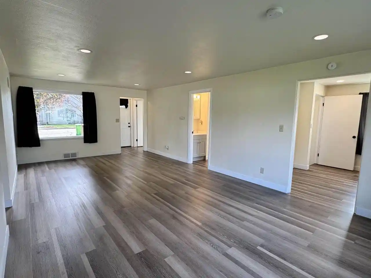 Photo 3 of Single family home for sale at 300 S State St, Waupun, WI 53963 | MLS# 2035352 | Listing updated on 2026-10-26