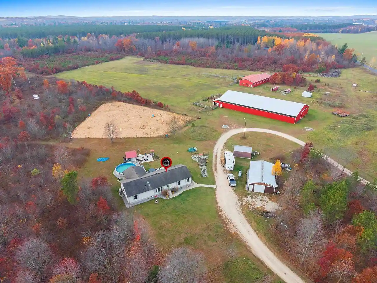 Photo 3 of Single family home for sale at W9041 Airport Rd, Crivitz, WI 54114 | MLS# 50334879 | Listing updated on 2026-10-28