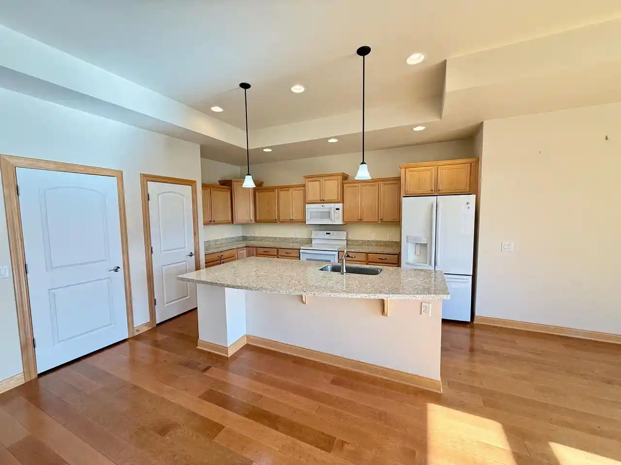 Photo 2 of Single family home for sale at 2475 E Glenhurst Ln, Appleton, WI 54913 | MLS# 50334877 | Listing updated on 2026-10-28