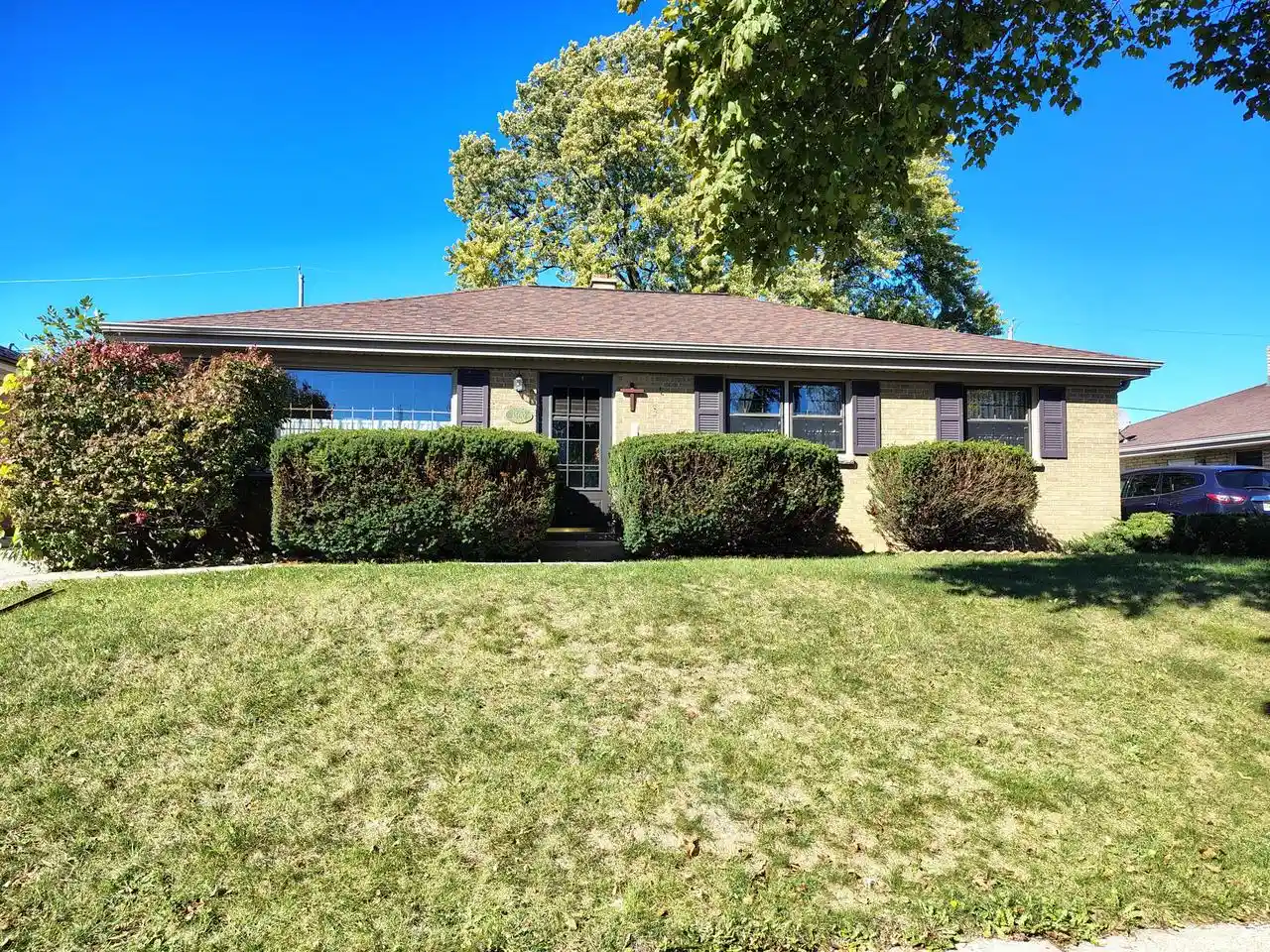 Single family home for sale at 1500 W Foster Ave, Milwaukee, WI 53221 | MLS# 1986161