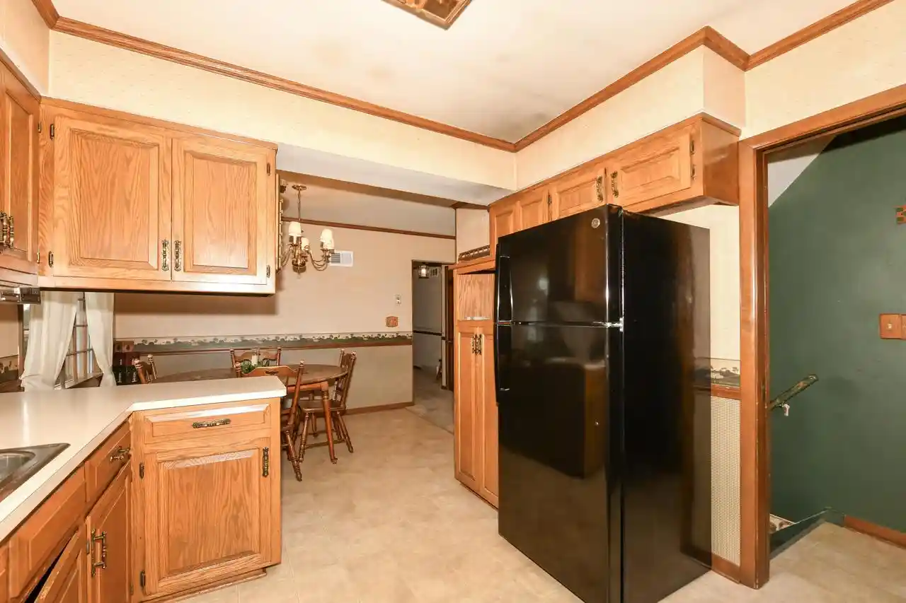 Photo 4 of Single family home for sale at 1500 W Foster Ave, Milwaukee, WI 53221 | MLS# 1986161 | Listing updated on 2026-10-27