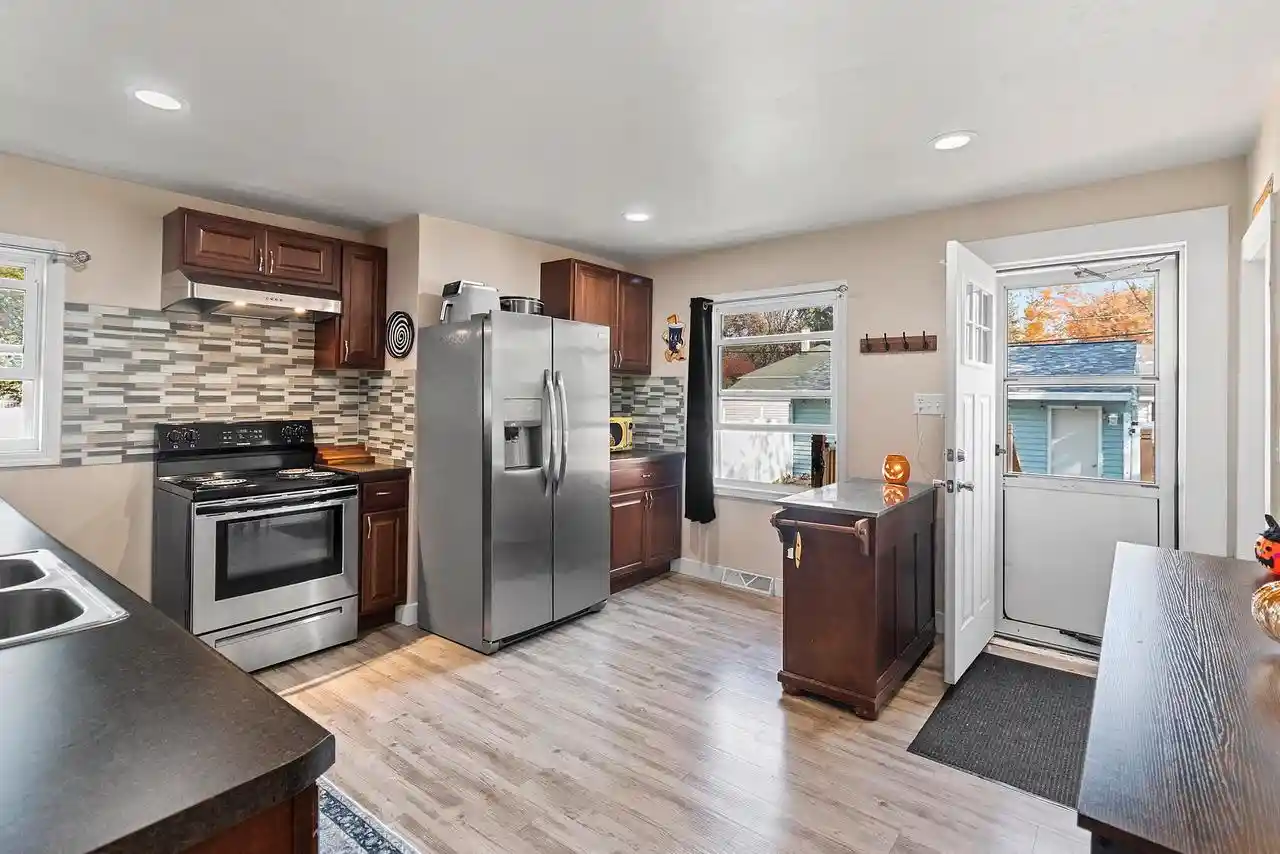 Photo 3 of Single family home for sale at 202 N Superior St, De Pere, WI 54115 | MLS# 50334885 | Listing updated on 2026-10-29