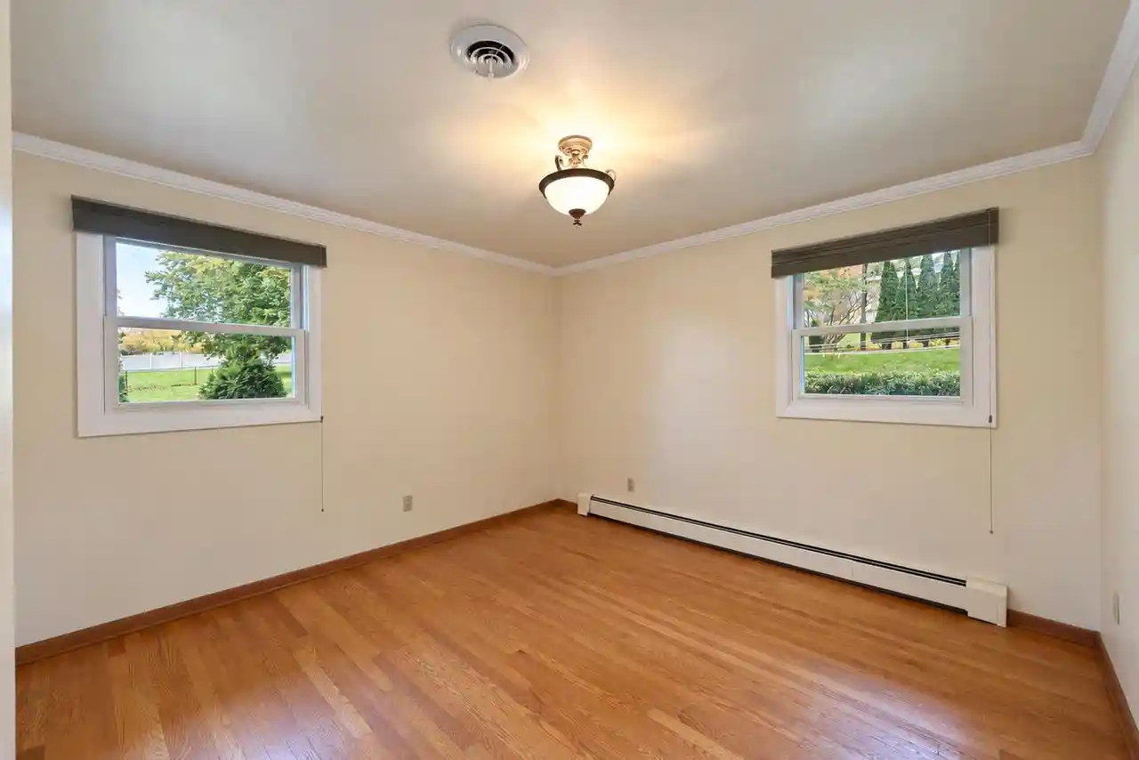 Photo 1 of Single family home for sale at 463 St Bernard Dr, Green Bay, WI 54302 | MLS# 50334891 | Listing updated on 2026-10-28