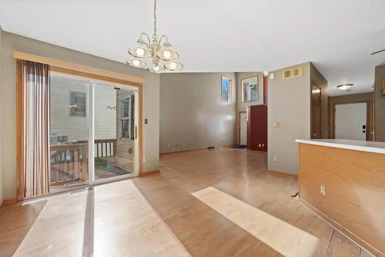 Photo 4 of Condo for sale at 813 Kendall Ln #2, Lake Geneva, WI 53147 | MLS# 1986177 | Listing updated on 2026-10-26