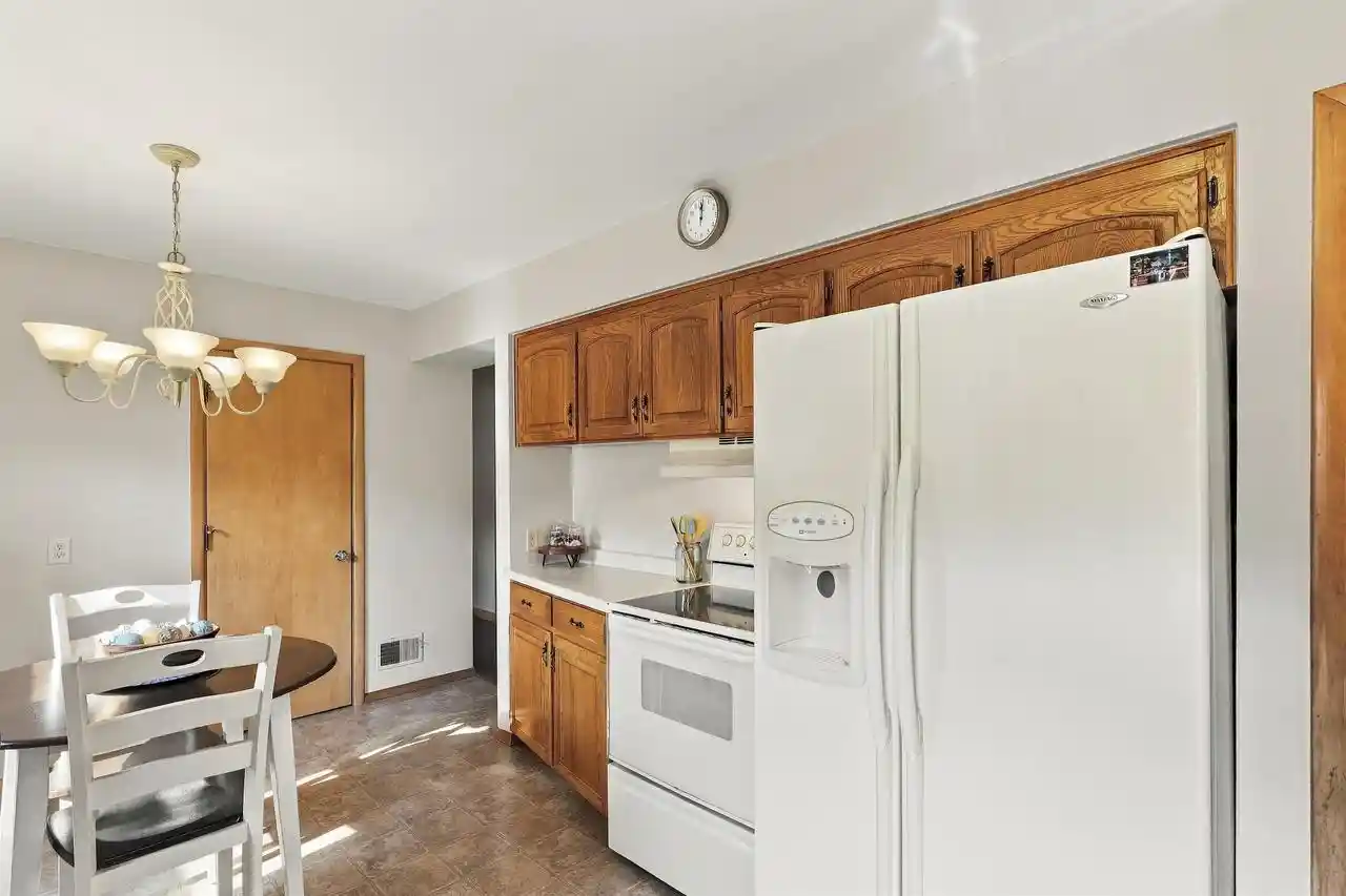 Photo 3 of Single family home for sale at 1125 E Frances St, Appleton, WI 54911 | MLS# 50334898 | Listing updated on 2026-10-28