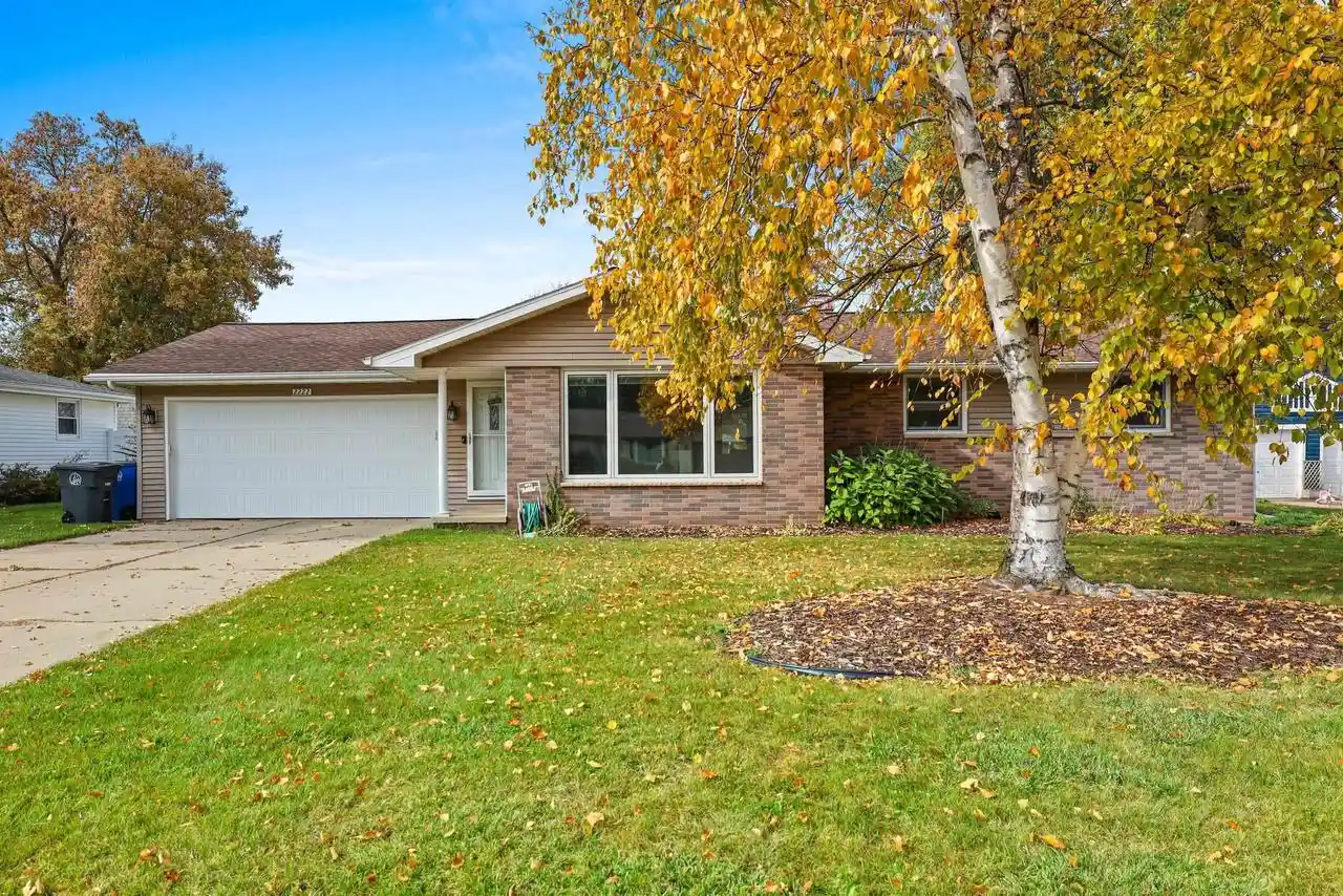 Single family home for sale at 2222 Barberry Ln, Green Bay, WI 54304 | MLS# 50334899