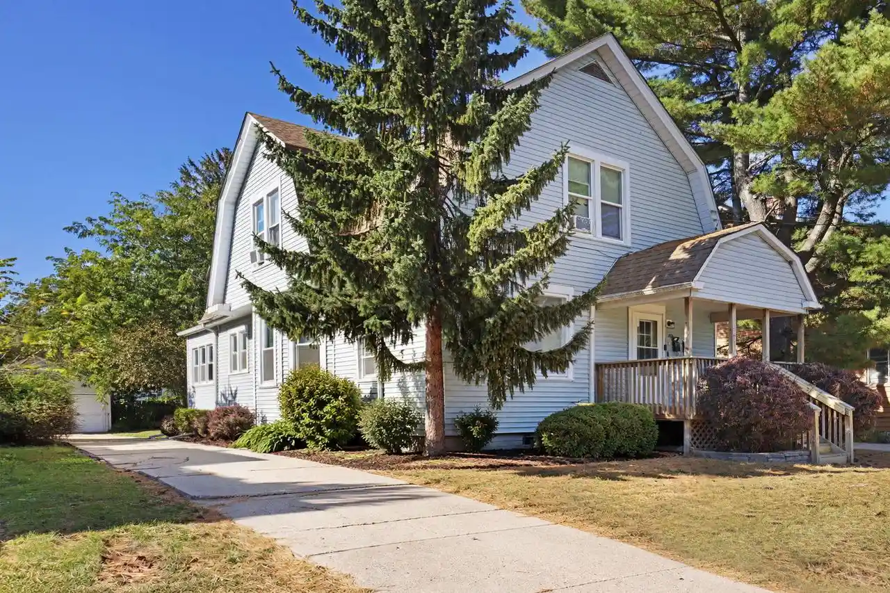 Multi family home for sale at 6526 19th Avenue, Kenosha, WI 53143 | MLS# 1986185