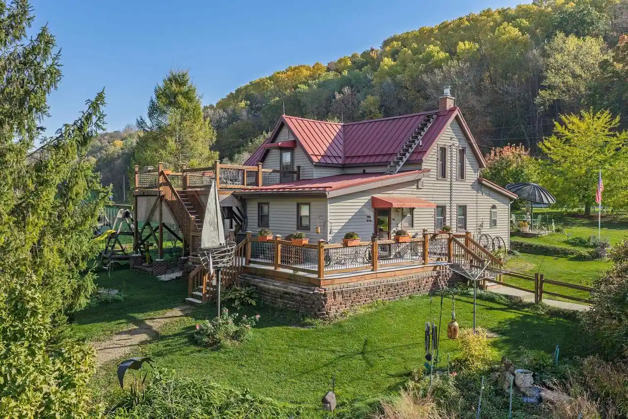 Photo 1 of Single family home for sale at S11875 County Rd C, Spring Green, WI 53588 | MLS# 2035375 | Listing updated on 2026-10-26