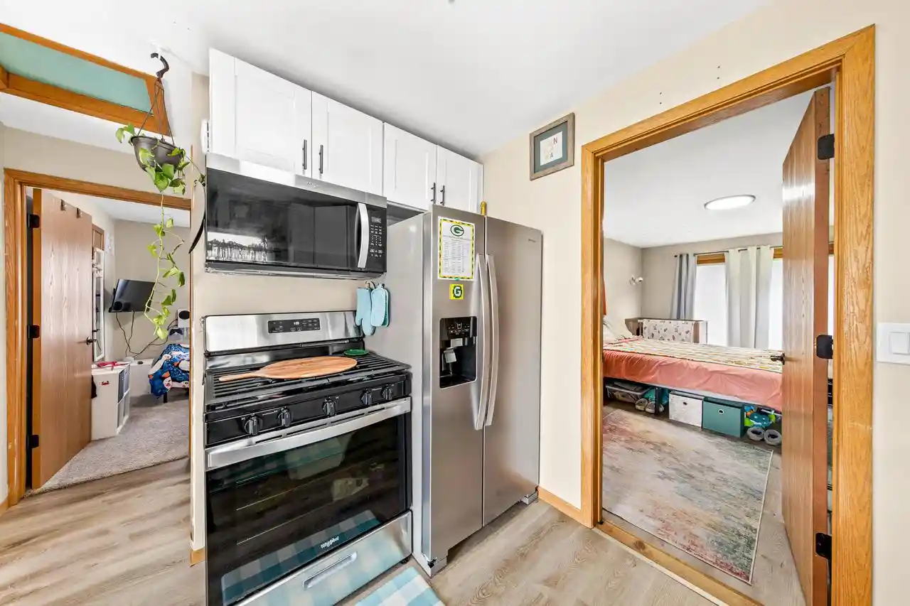 Photo 3 of Single family home for sale at W1060 Golden Glow Rd, Genoa City, WI 53128 | MLS# 1986211 | Listing updated on 2026-10-28