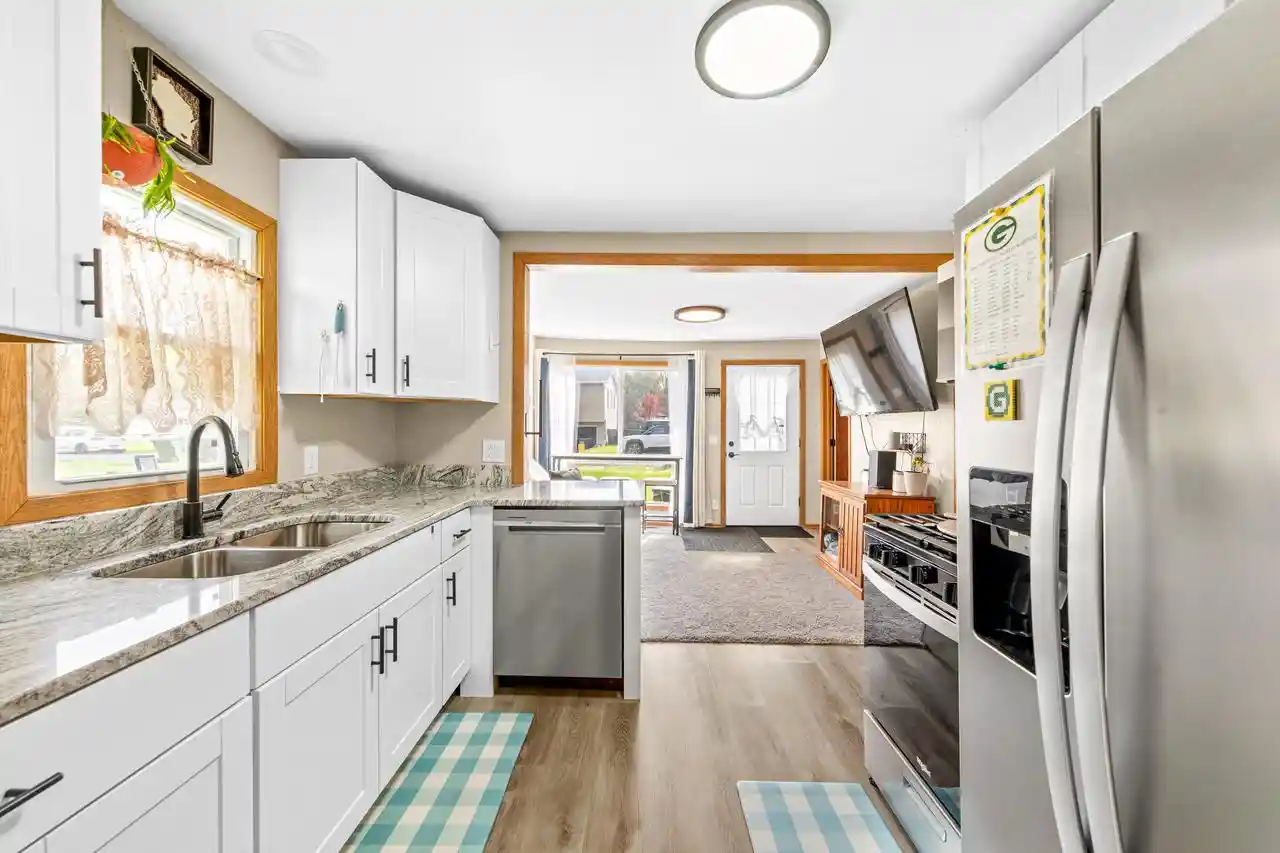 Photo 4 of Single family home for sale at W1060 Golden Glow Rd, Genoa City, WI 53128 | MLS# 1986211 | Listing updated on 2026-10-28