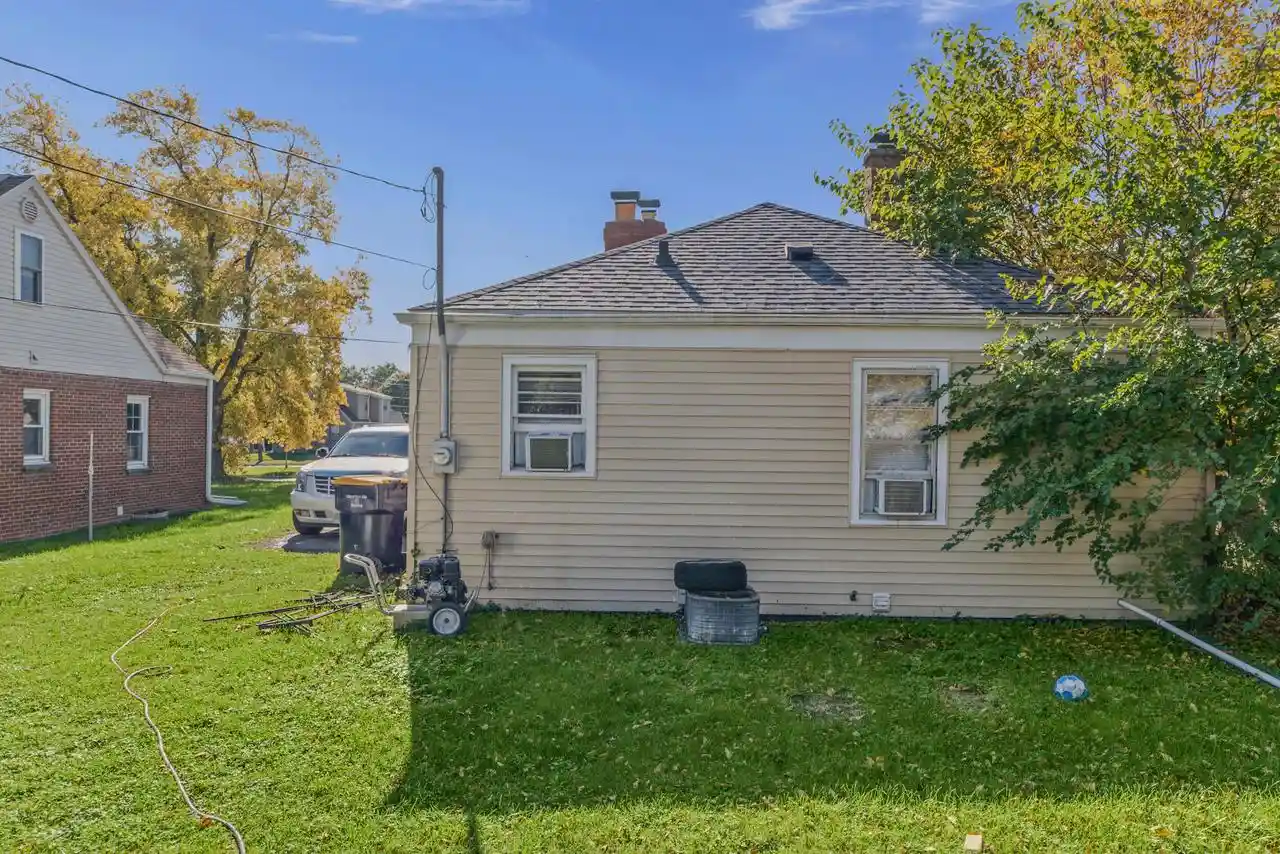 Photo 3 of Single family home for sale at 8618 W Cleveland Ave, Milwaukee, WI 53227 | MLS# 1986218 | Listing updated on 2026-10-26
