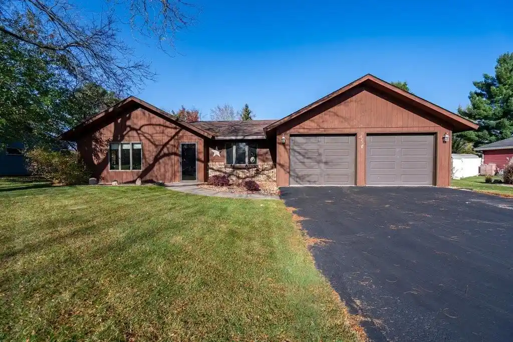 Photo 1 of Single family home for sale at 825 Ballentine Rd, Menomonie, WI 54751 | MLS# 1606277 | Listing updated on 2026-10-27