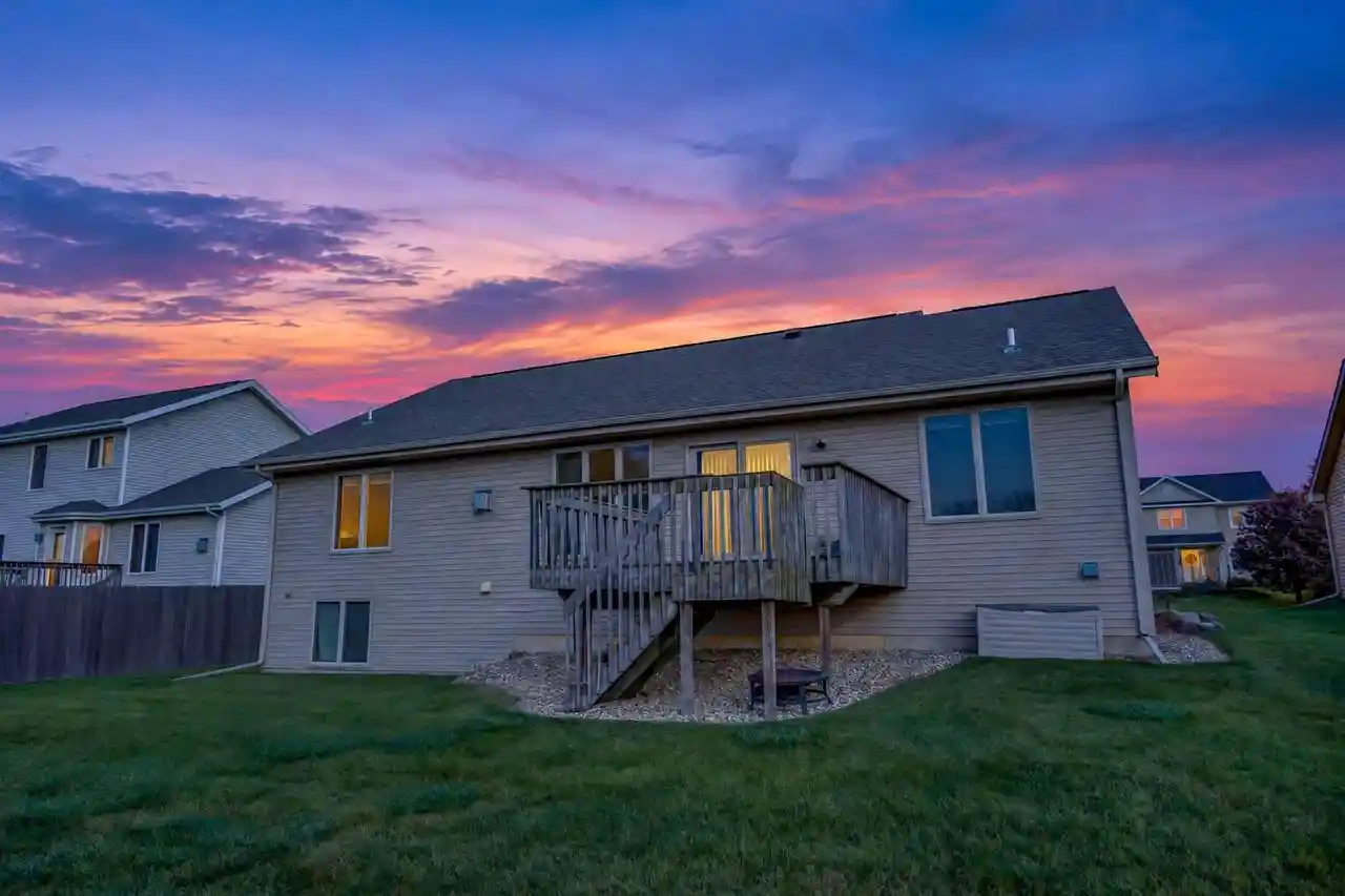 Photo 4 of Single family home for sale at 124 Marcie Dr, Brooklyn, WI 53521 | MLS# 2035387 | Listing updated on 2026-10-26