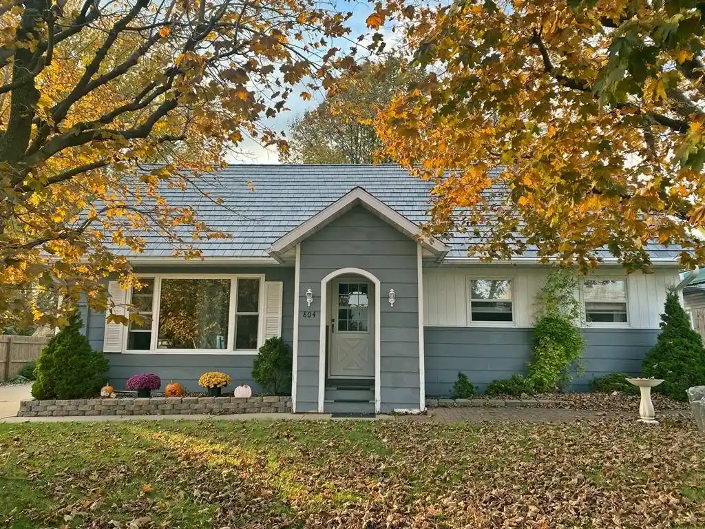 Photo 1 of Single family home for sale at 804 S Hemlock Ave, Marshfield, WI 54449 | MLS# 22605332 | Listing updated on 2026-10-27