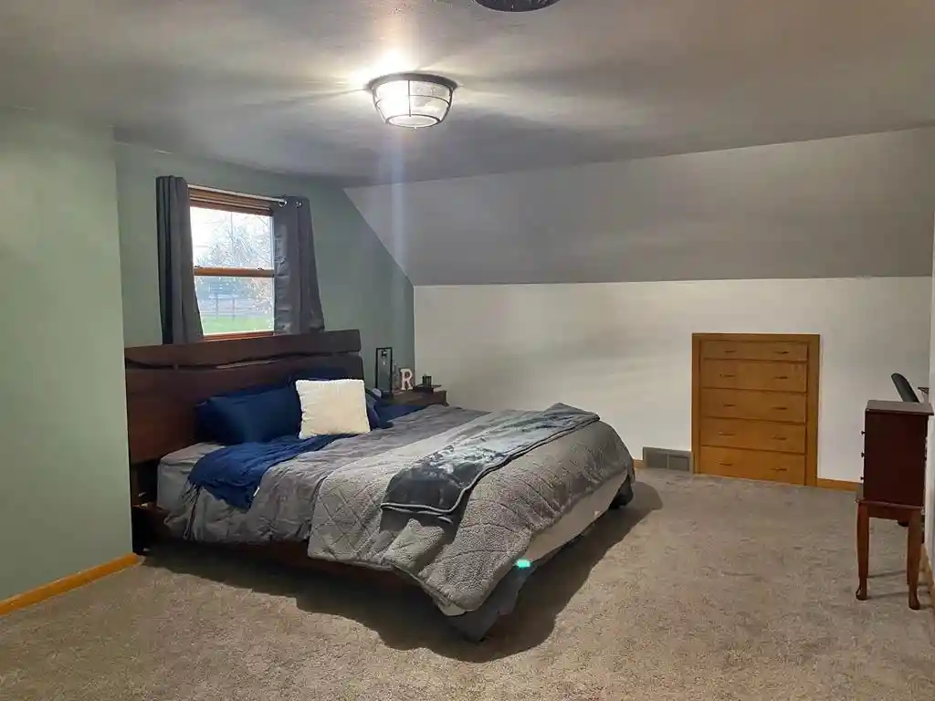 Photo 4 of Single family home for sale at 804 S Hemlock Ave, Marshfield, WI 54449 | MLS# 22605332 | Listing updated on 2026-10-27