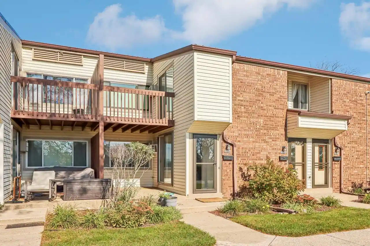 Condo for sale at 2904 14th Place, Kenosha, WI 53140 | MLS# 1986238
