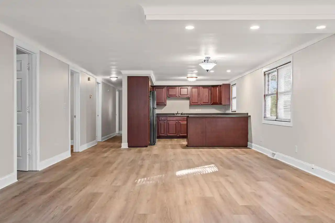 Photo 3 of Single family home for sale at N5802 Lakeview Ct E, Onalaska, WI 54650 | MLS# 1986242 | Listing updated on 2026-10-28
