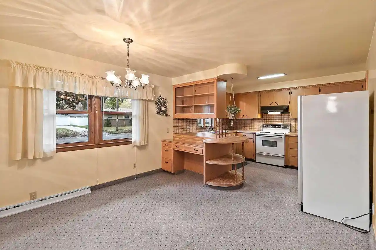 Photo 2 of Single family home for sale at 1705 N Rankin St, Appleton, WI 54911 | MLS# 50334924 | Listing updated on 2026-10-27