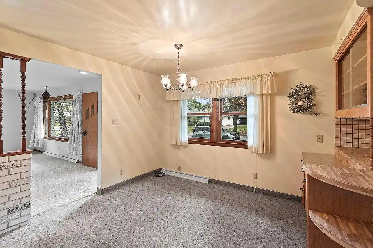 Photo 3 of Single family home for sale at 1705 N Rankin St, Appleton, WI 54911 | MLS# 50334924 | Listing updated on 2026-10-27