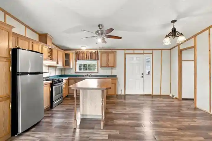 Photo 4 of Single family home for sale at 827 Galley Pl, Sturgeon Bay, WI 54235 | MLS# 50334927 | Listing updated on 2026-10-28