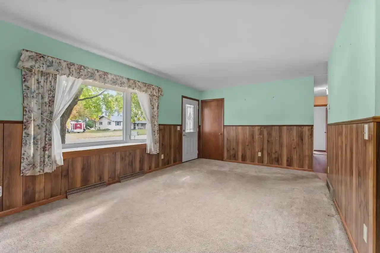 Photo 1 of Single family home for sale at 531 Sunrise Ln, Markesan, WI 53946 | MLS# 2035413 | Listing updated on 2026-10-28