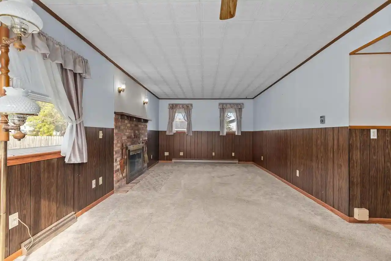 Photo 4 of Single family home for sale at 531 Sunrise Ln, Markesan, WI 53946 | MLS# 2035413 | Listing updated on 2026-10-28