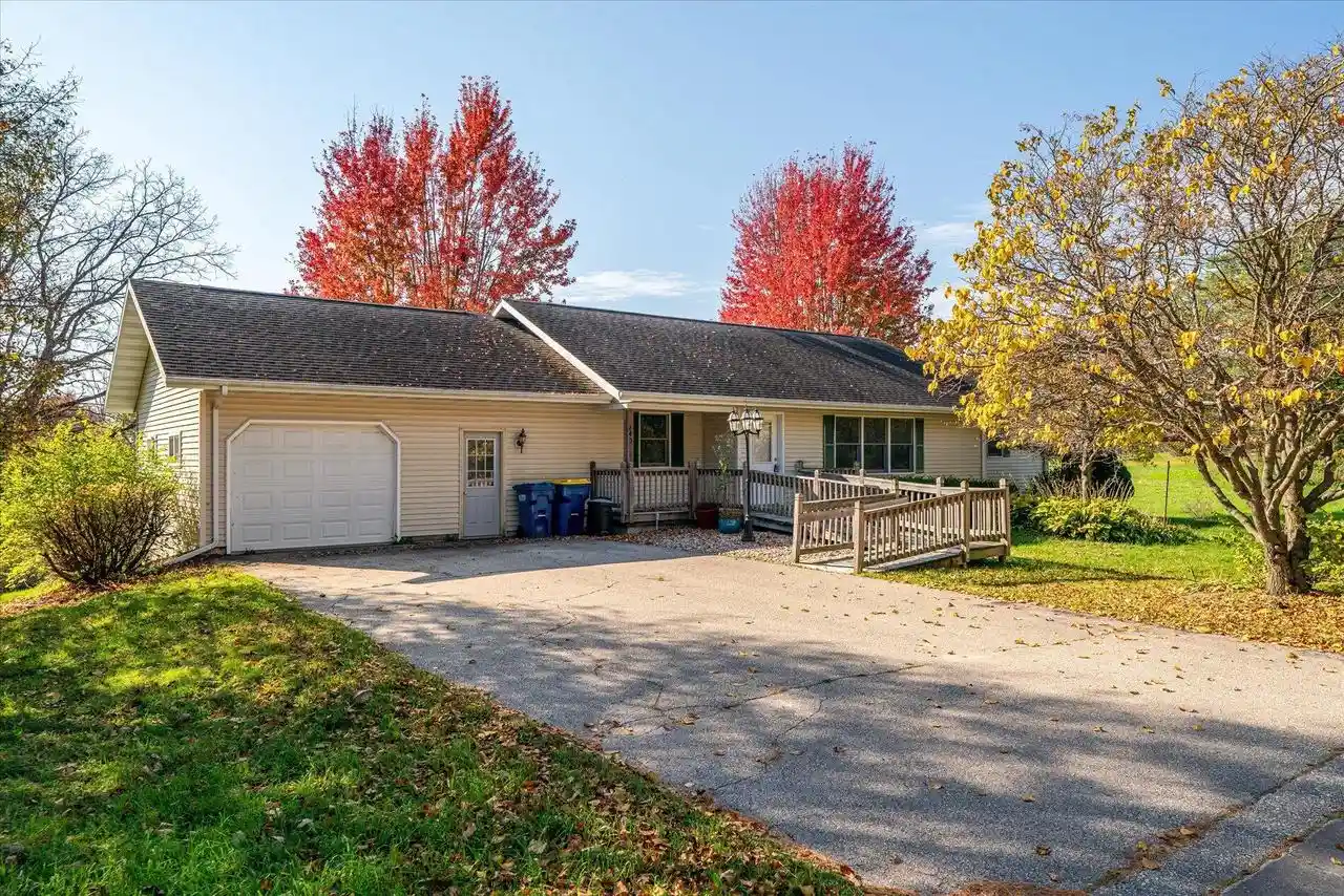 Single family home for sale at 543 W Maple St, Viroqua, WI 54665 | MLS# 1986279