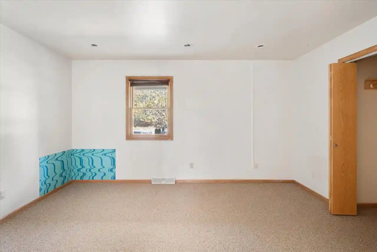 Photo 2 of Single family home for sale at 543 W Maple St, Viroqua, WI 54665 | MLS# 1986279 | Listing updated on 2026-10-28