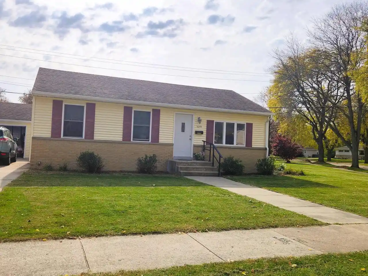 Single family home for sale at 1659 Aldoro Dr, Waukesha, WI 53188 | MLS# 1986281