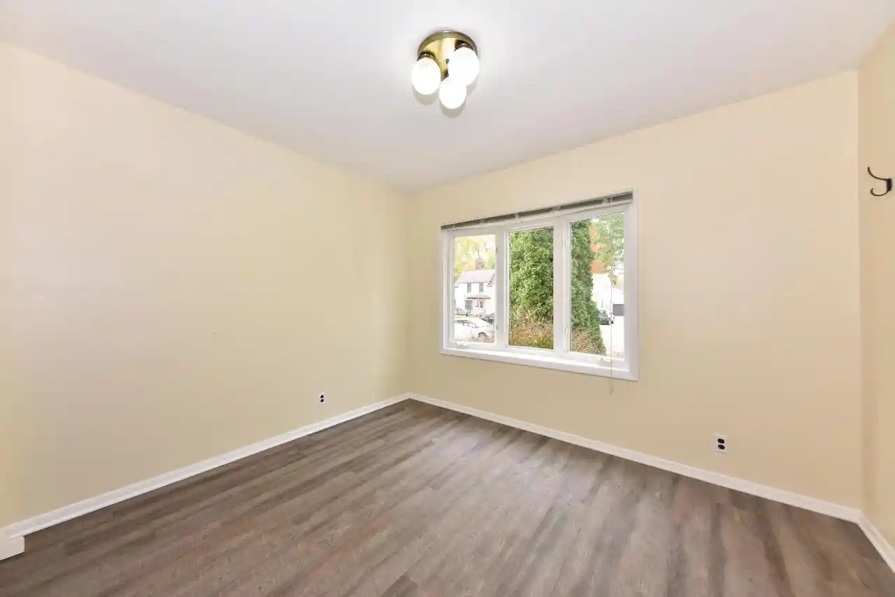 Photo 3 of Single family home for sale at 725 Mac Arthur Dr, Beaver Dam, WI 53916 | MLS# 1986286 | Listing updated on 2026-10-29
