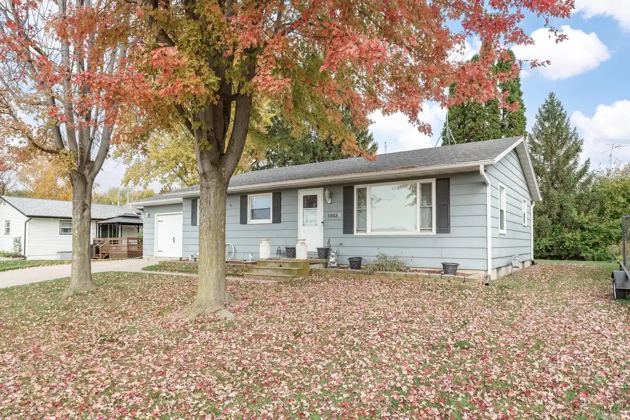 Photo 1 of Single family home for sale at 1062 Boughton St, Watertown, WI 53094 | MLS# 1986299 | Listing updated on 2026-10-27