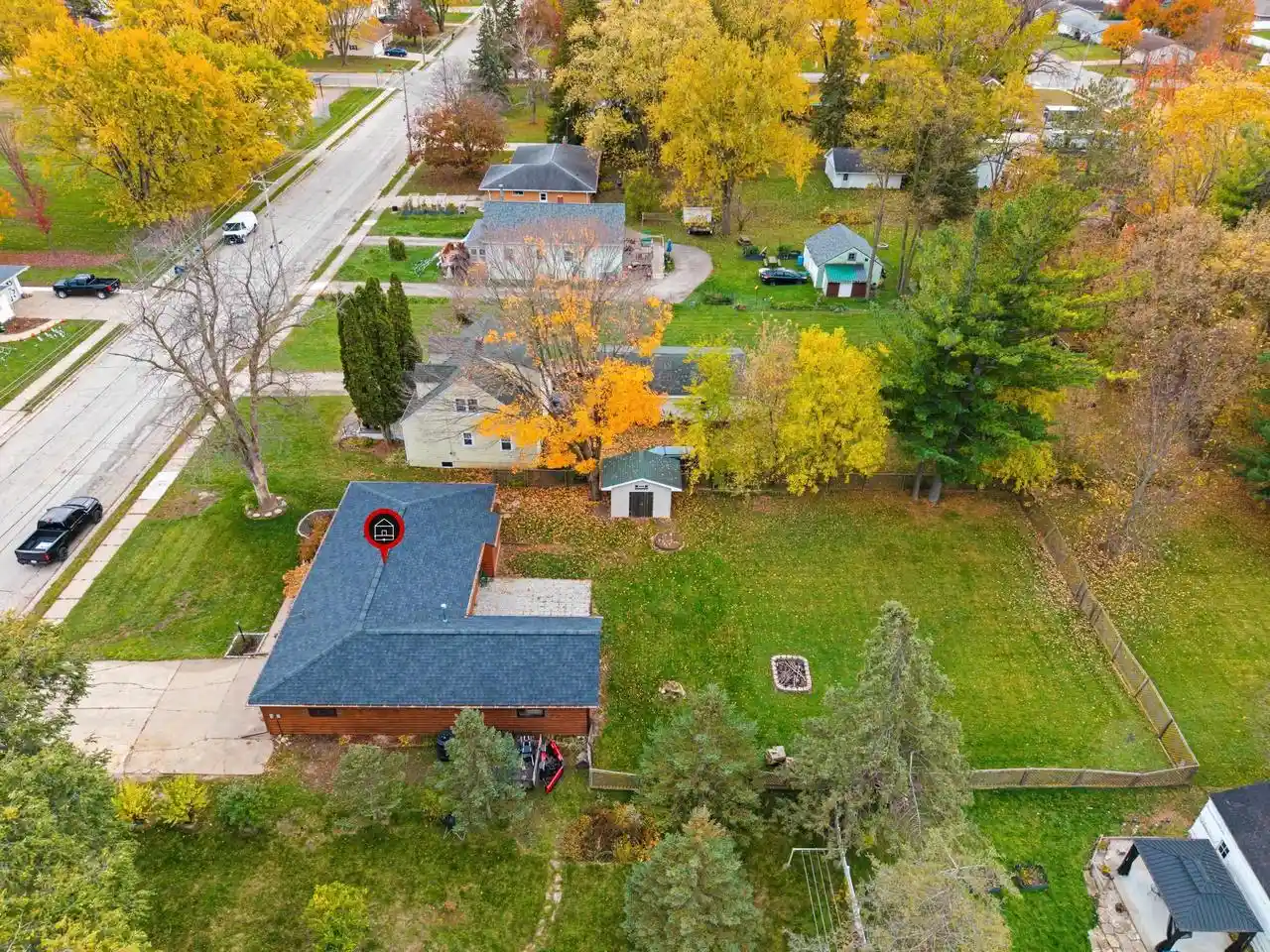 Photo 2 of Single family home for sale at 215 Lincoln St, Pulaski, WI 54162 | MLS# 50334950 | Listing updated on 2026-10-28