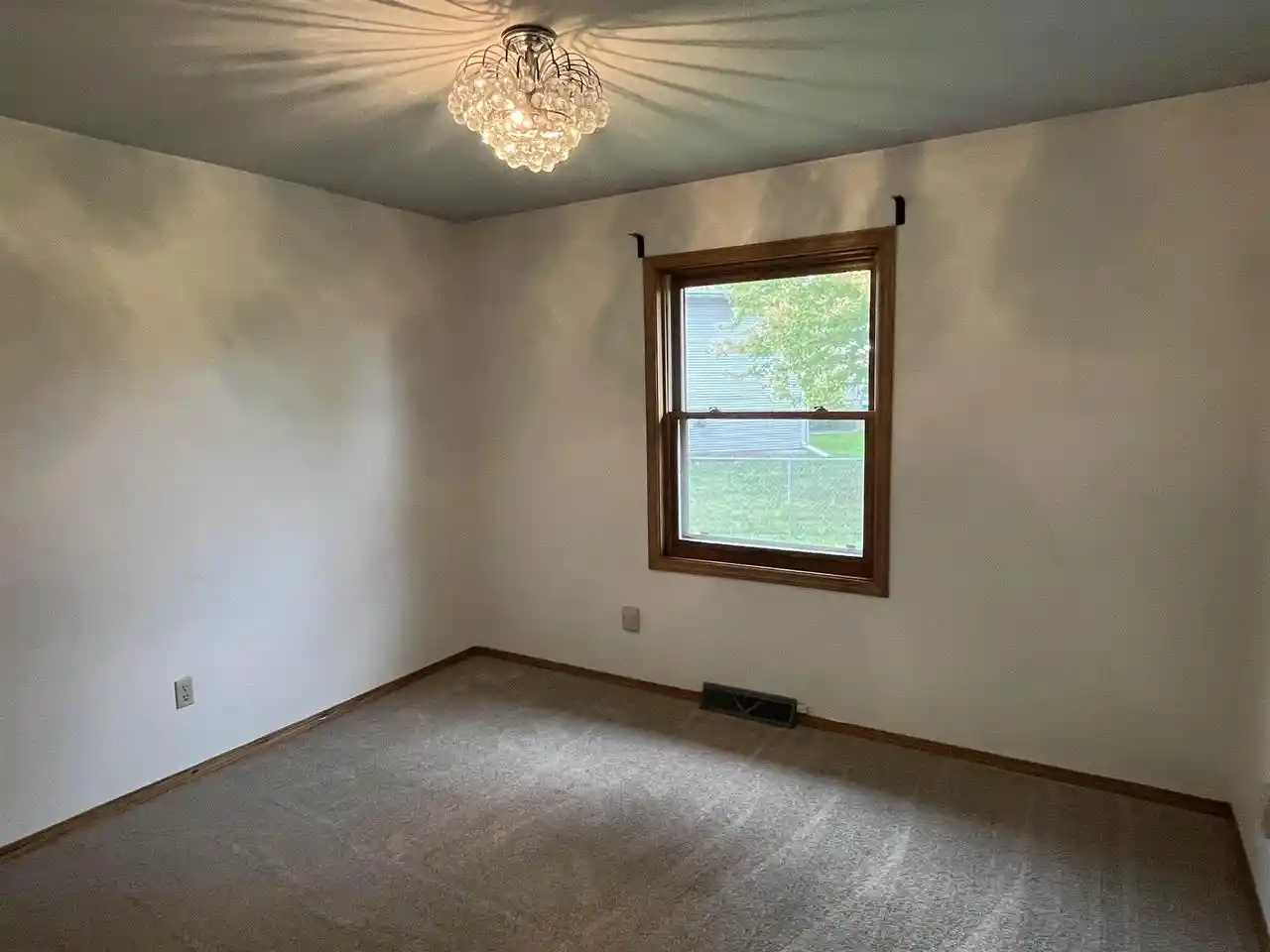 Photo 1 of Single family home for sale at 3132 Cutter Ct, Oshkosh, WI 54904 | MLS# 50334958 | Listing updated on 2026-10-27