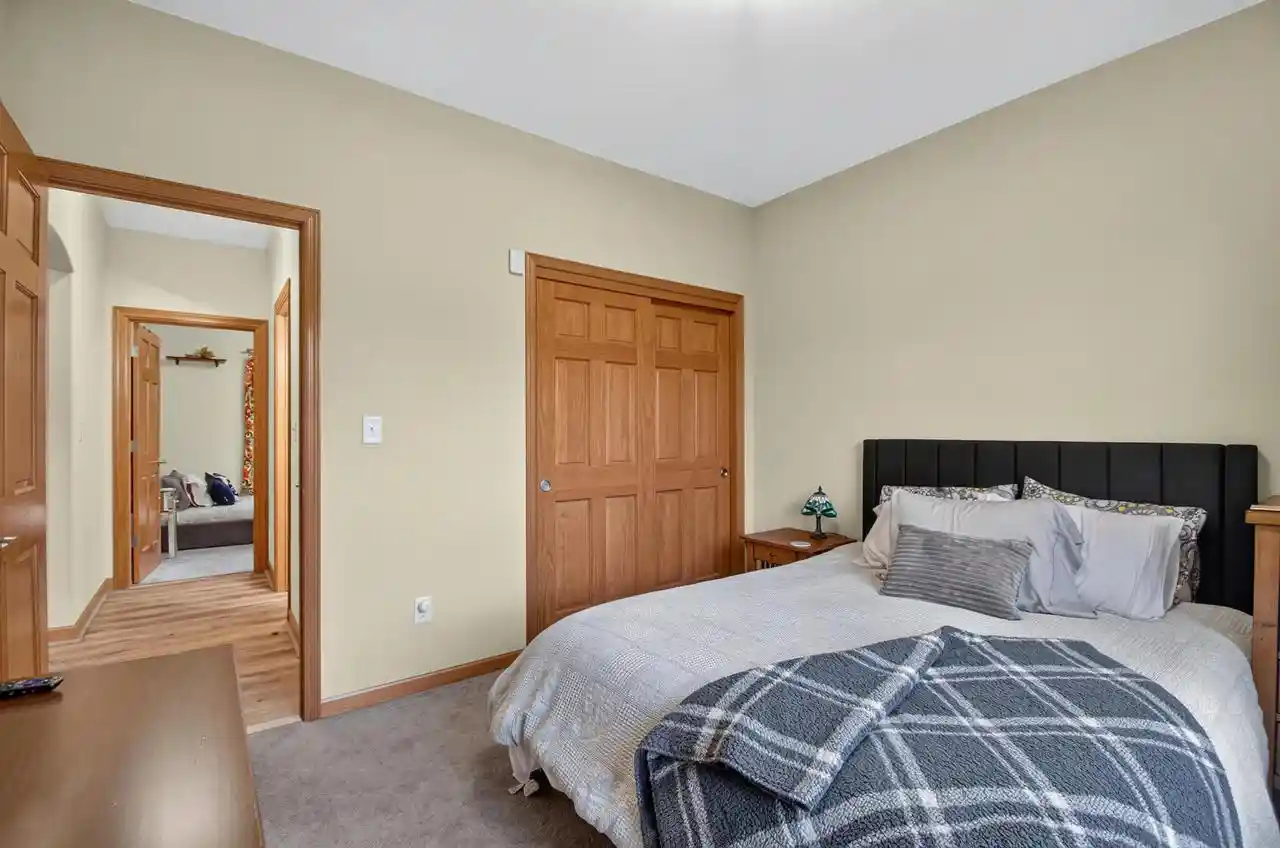 Photo 4 of Single family home for sale at 9442 Ashbury Ln, Pleasant Prairie, WI 53158 | MLS# 1986332 | Listing updated on 2026-10-28